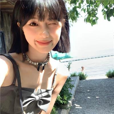 镜中影